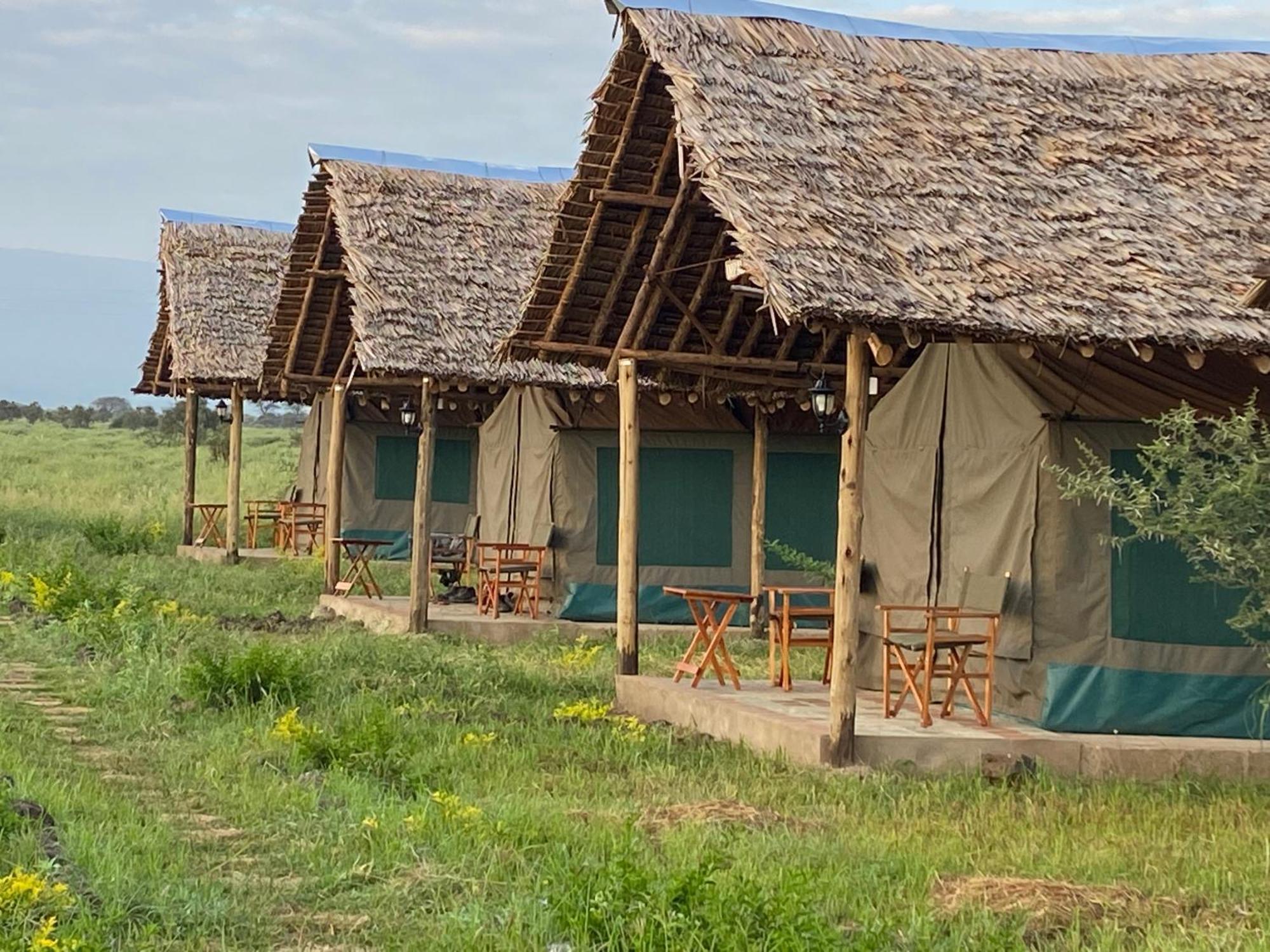 Amboseli Discovery Camp Buitenkant foto