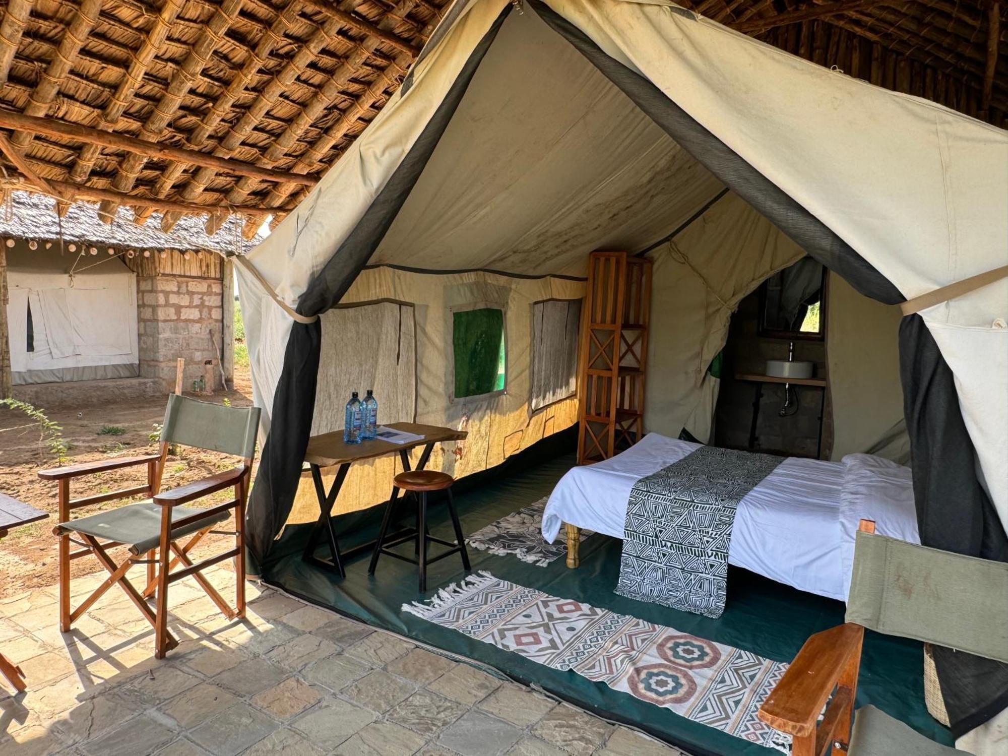 Amboseli Discovery Camp Buitenkant foto