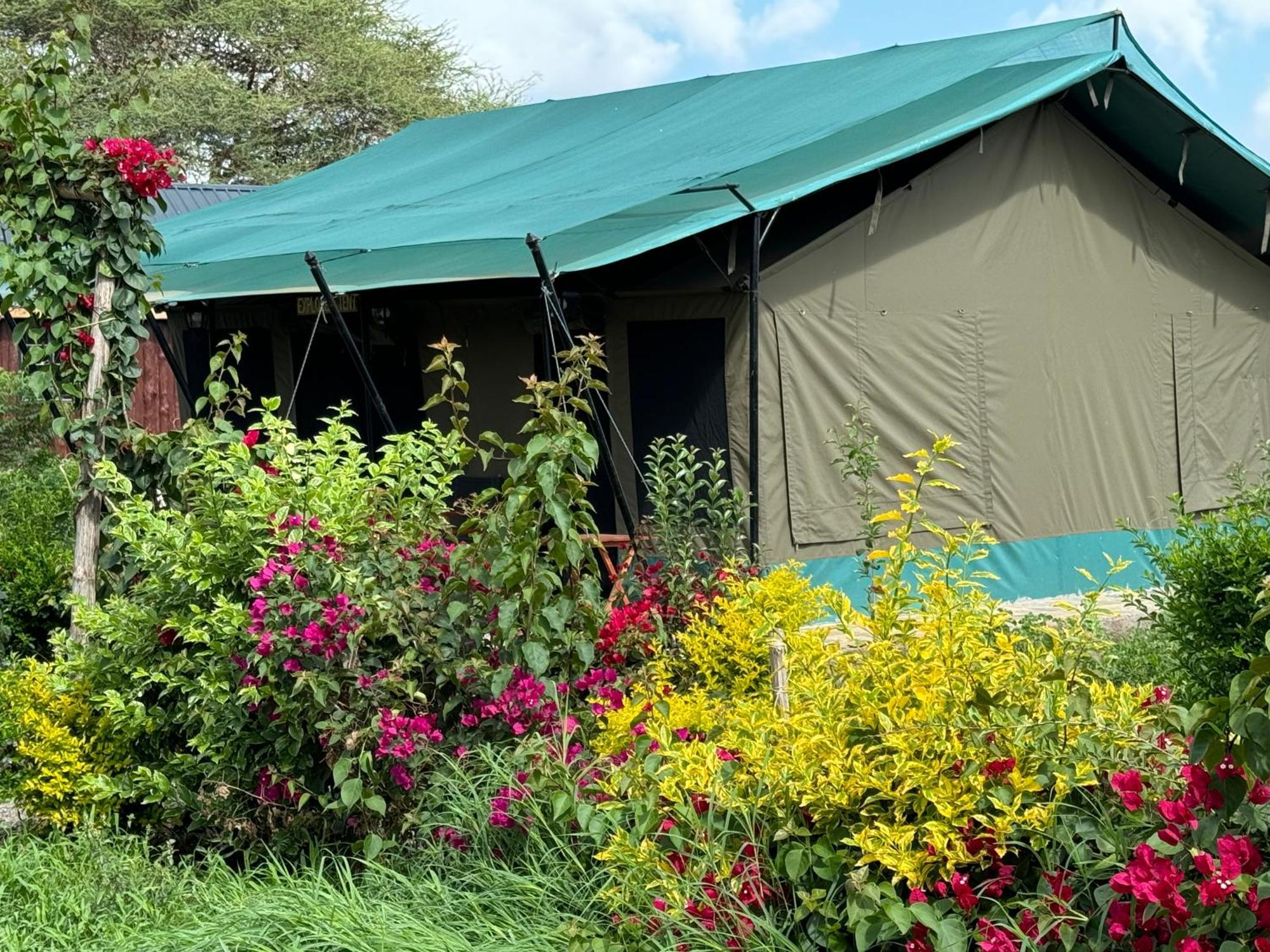 Amboseli Discovery Camp Buitenkant foto